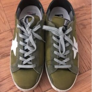Golden Goose Sneakers